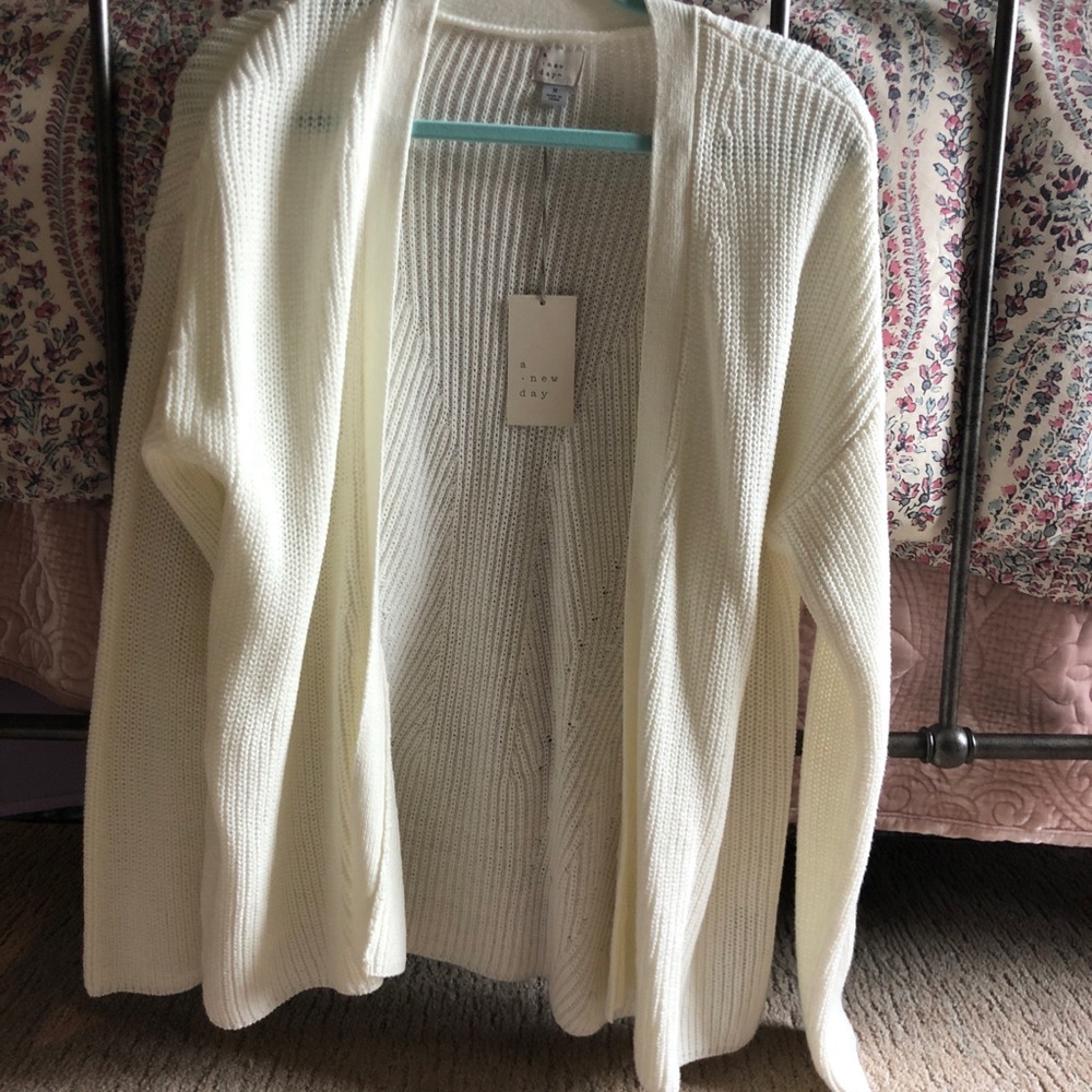 New with tags cardigan